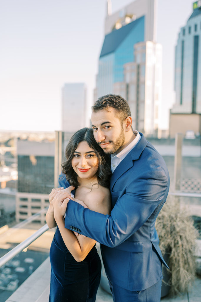 downtown-nashville-engagement-session-at-noelle-hotel