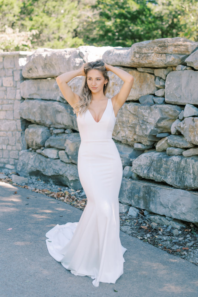 bride-in-olia-zavozina-wedding-gown-at-nashville-wedding-venue